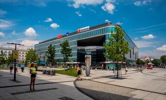 The Health Insurance Company of the Ministry of the Interior and the Czech Industrial Health Insurance Company opened their branches in the Nová Karolina Park building in Ostrava