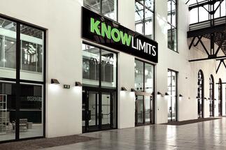 KNOWLIMITS communications group moves to iconic premises in Karlín