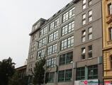 Offices to let in Paramount Building