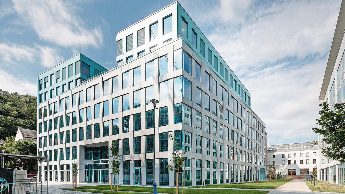 Real estate transactions of commercial real estate in 2020