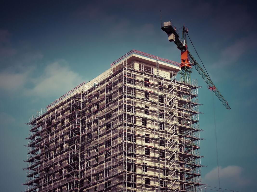 EMEA Commercial Property Market Surges: Find Your Ideal Office or Warehouse Space