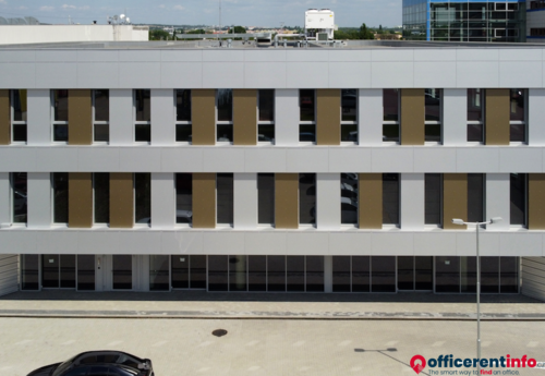 Offices to let in OC Polní