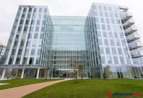 Offices to let in Find fully flexible work and meeting space in Spaces Parkview