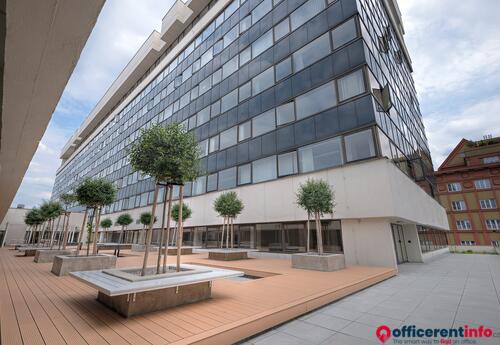 Offices to let in Rosmarin Business Center