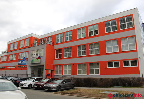 Offices to let in Merkaz OC