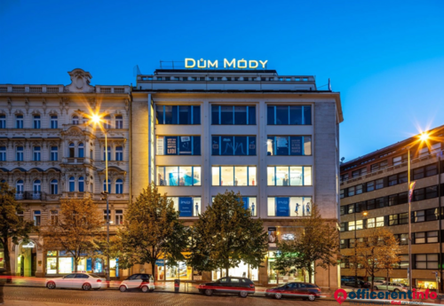 Offices to let in Fashion House