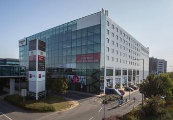 Discover many ways to work your way in Regus Airport