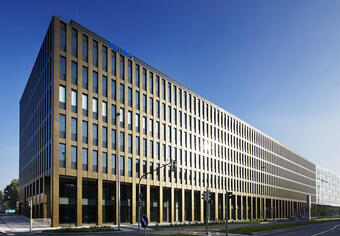 Discover many ways to work your way in Regus River Garden
